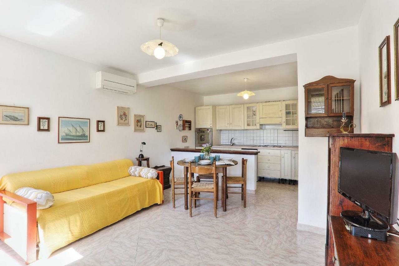 Il Giardino Nel Sole Bilo Apartman Capoliveri Kültér fotó